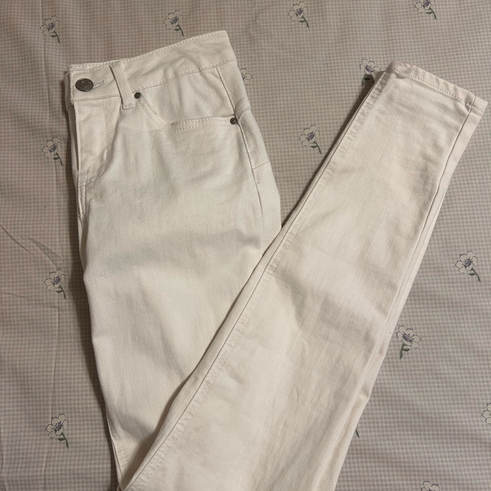 Refuge Women's Cream Skinny Jeans